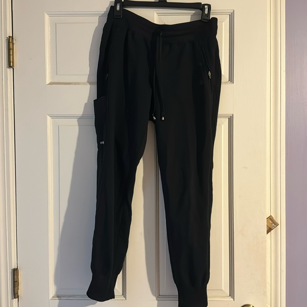 Greys anatomy black jogger scrubs
